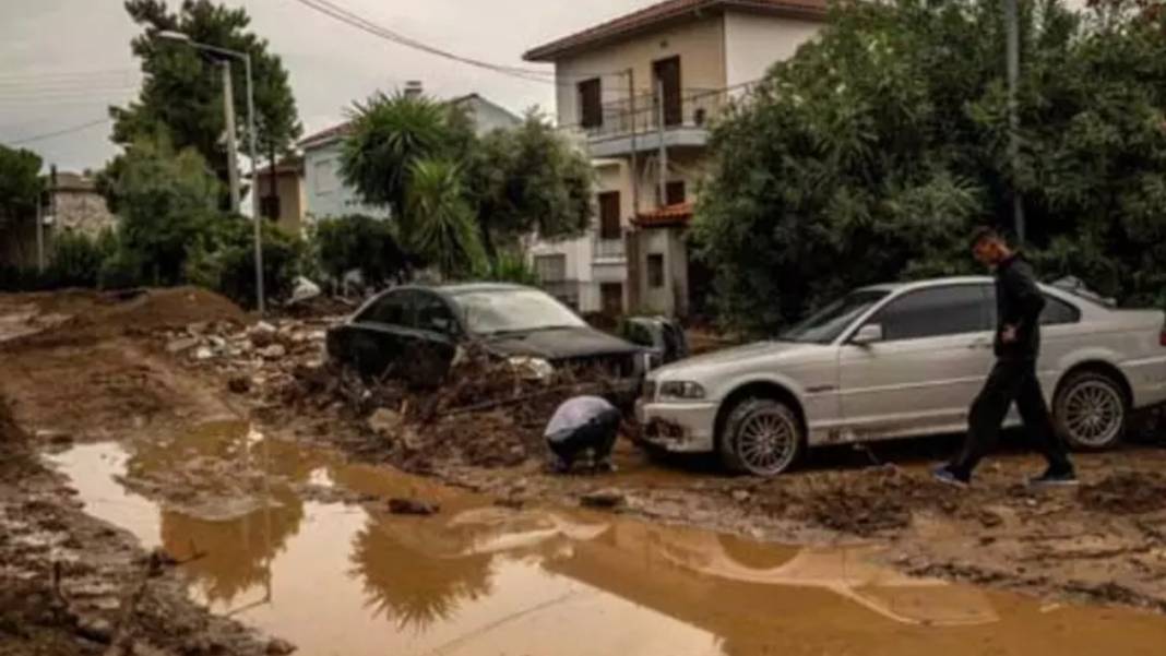 Bu kez 'Elias' vurdu! Komşu 20 gün arayla ikinci kez sular altında 5